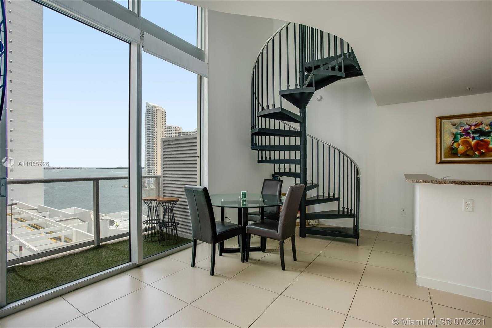 Small Image of 300 SOUTH BISCAYNE BLVD #L-1232, Miami Number 2