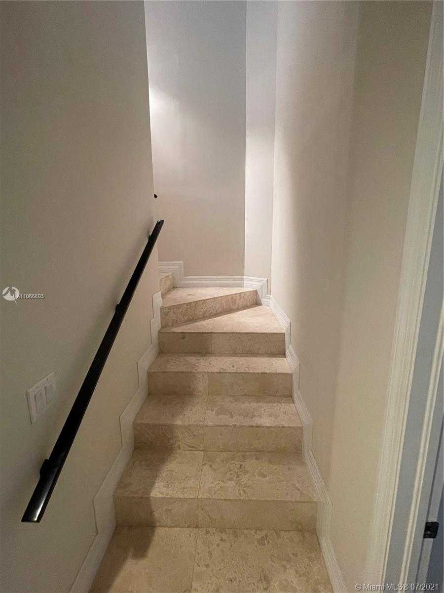 Small Image of 10209 WEST BAY HARBOR DR #1, Bay Harbor Islands Number 12