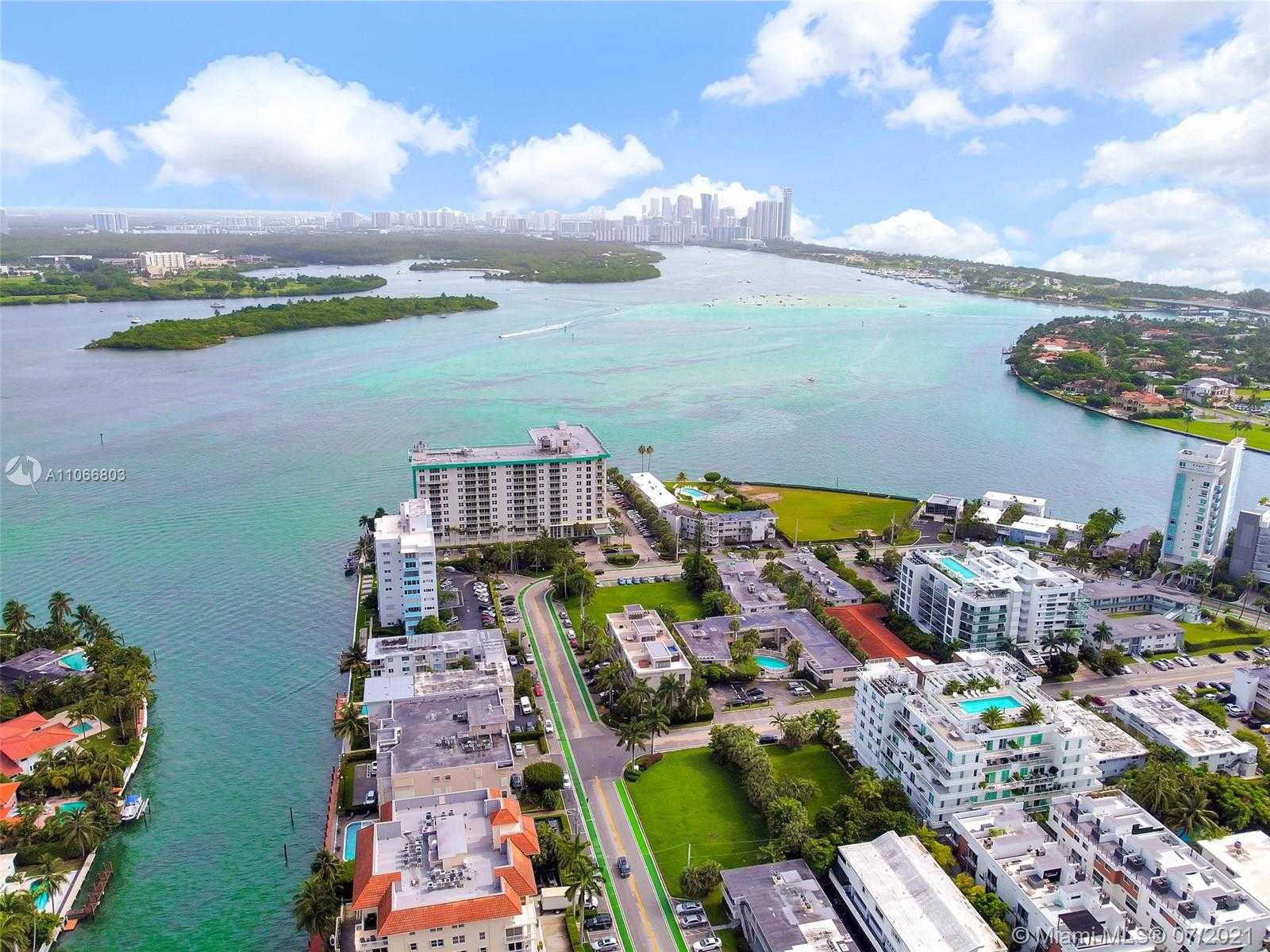 Small Image of 10209 WEST BAY HARBOR DR #1, Bay Harbor Islands Number 17