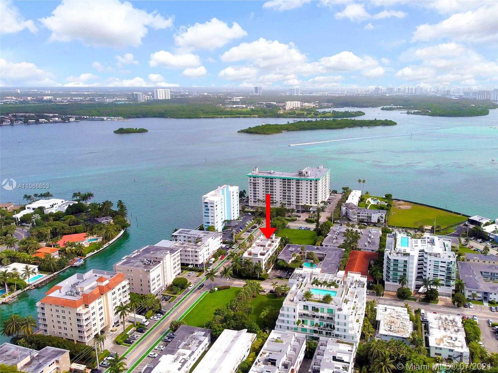 Small Image of 10209 WEST BAY HARBOR DR #1, Bay Harbor Islands Number 22