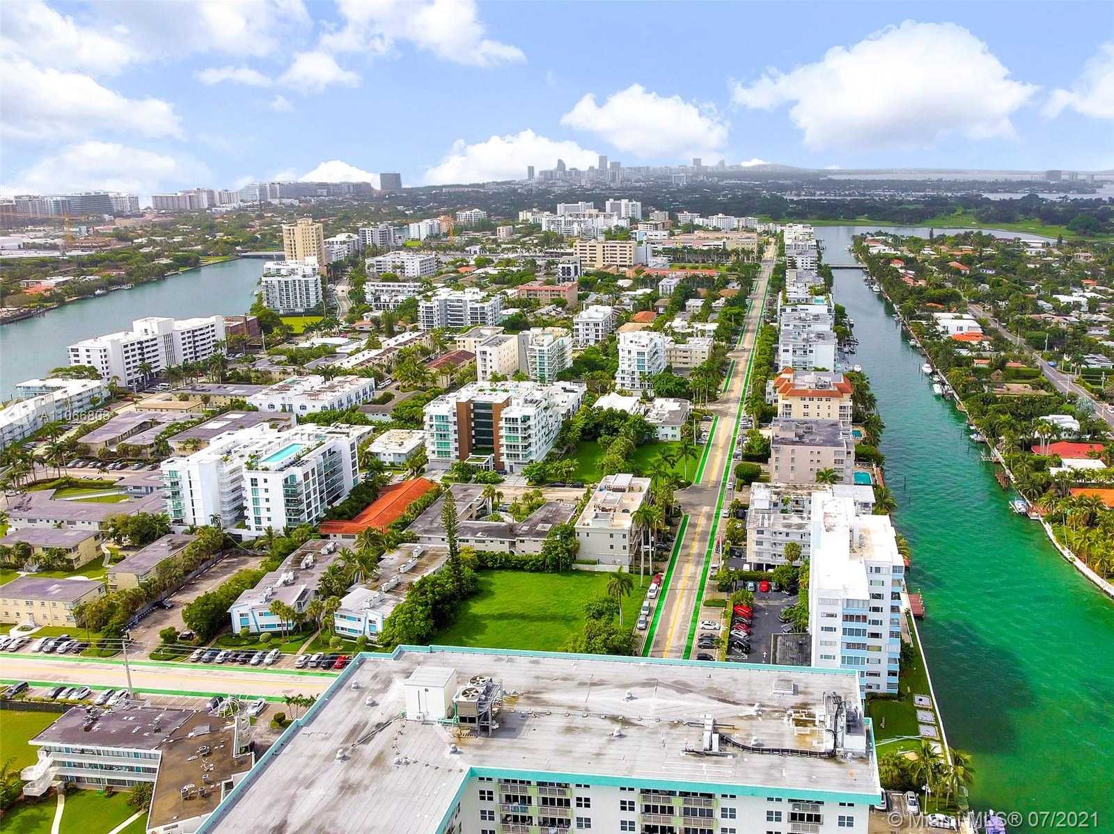 Small Image of 10209 WEST BAY HARBOR DR #1, Bay Harbor Islands Number 26