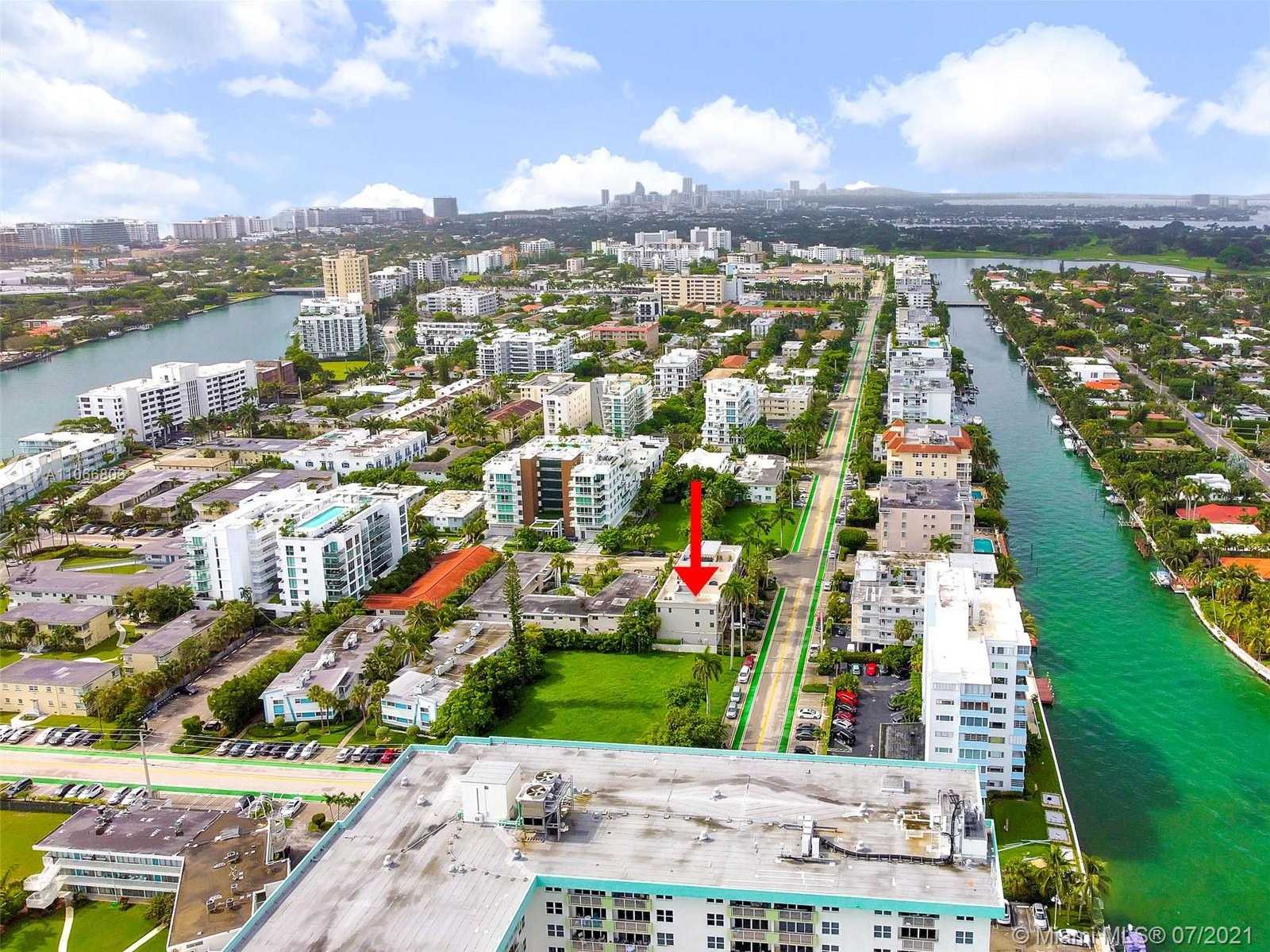 Small Image of 10209 WEST BAY HARBOR DR #1, Bay Harbor Islands Number 27