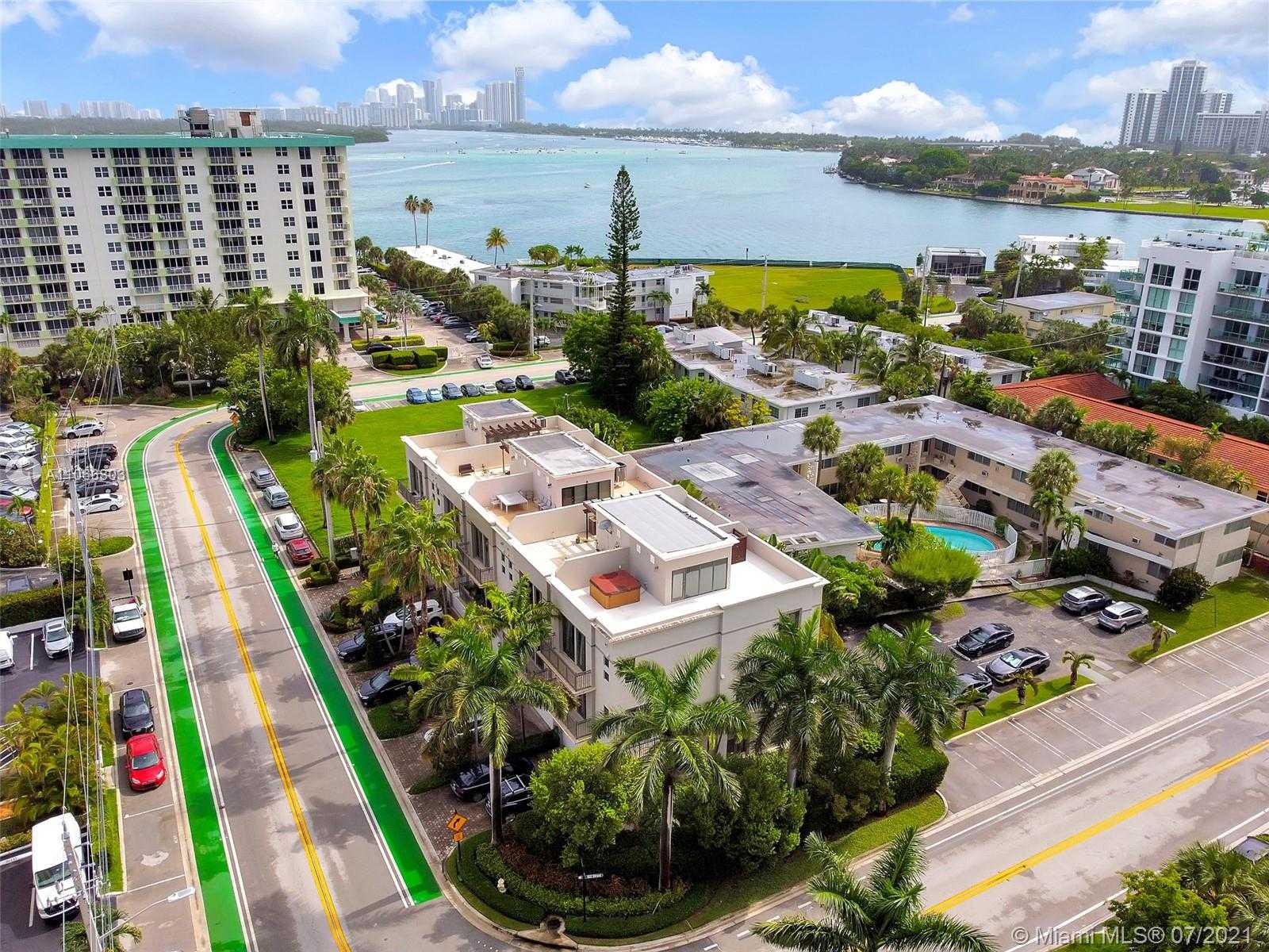 Small Image of 10209 WEST BAY HARBOR DR #1, Bay Harbor Islands Number 29