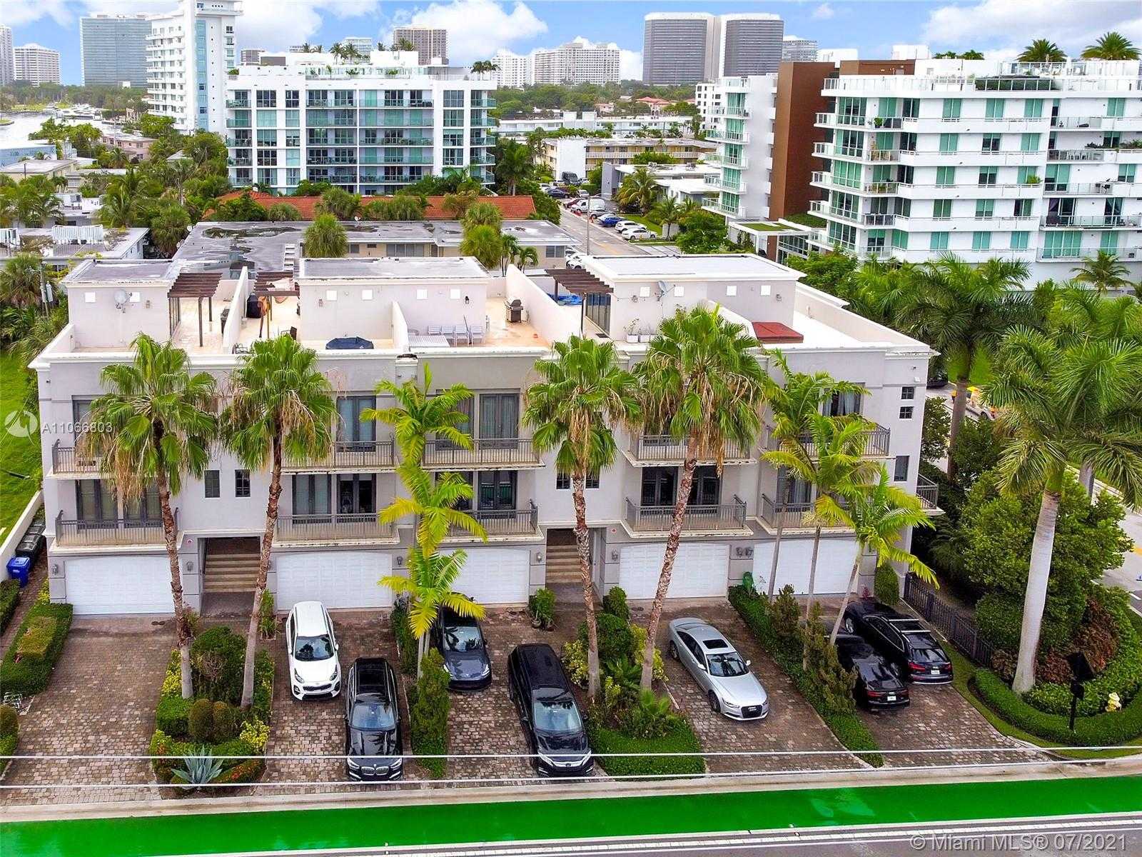 Small Image of 10209 WEST BAY HARBOR DR #1, Bay Harbor Islands Number 34