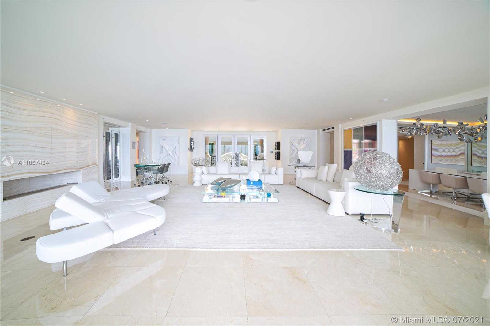 Small Image of 4832 FISHER ISLAND DR #4832, Miami Beach Number 3