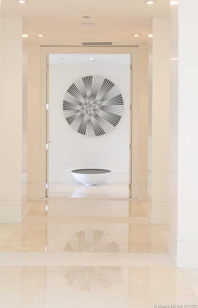 Small Image of 4832 FISHER ISLAND DR #4832, Miami Beach Number 32