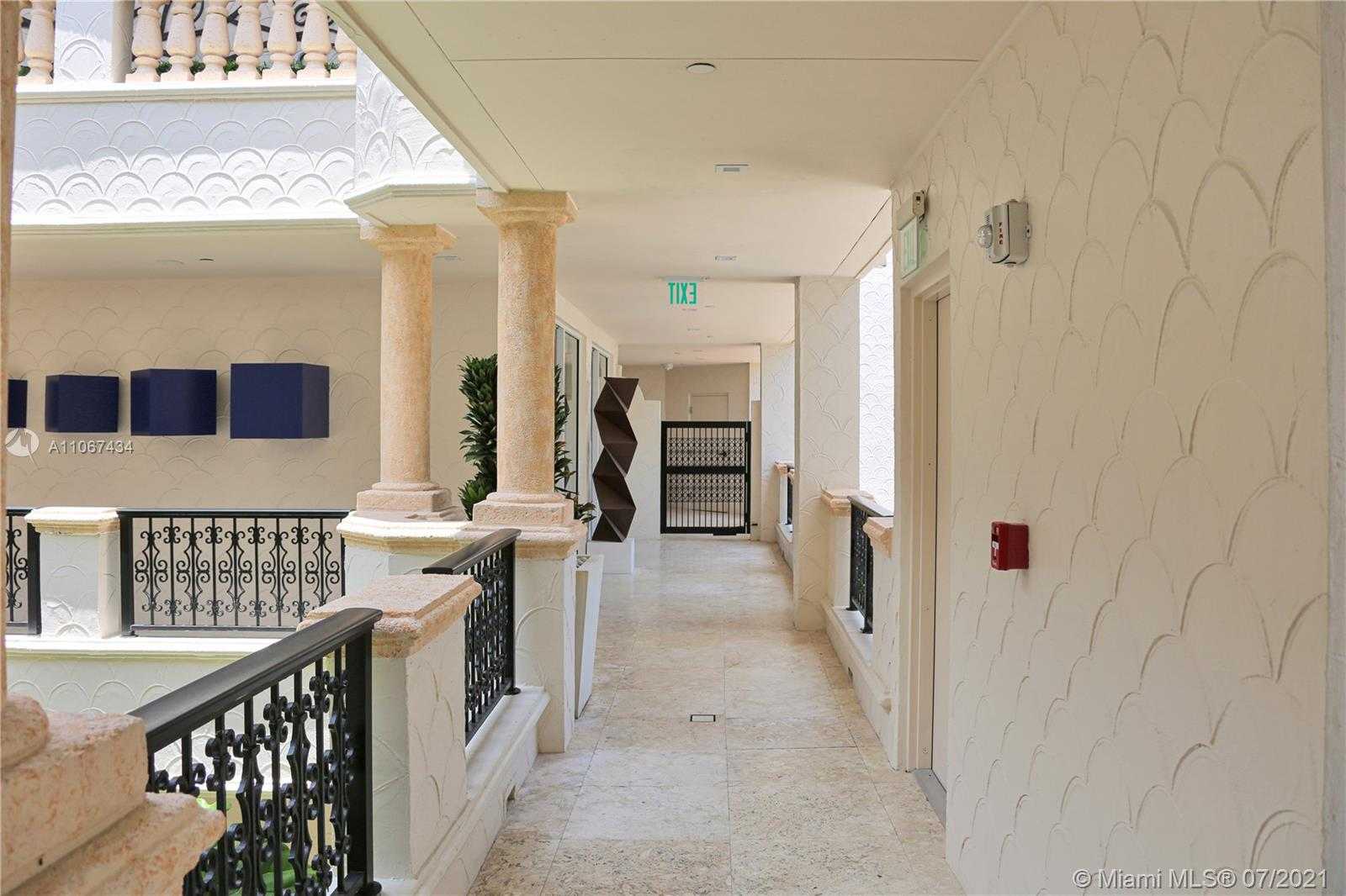 Small Image of 4832 FISHER ISLAND DR #4832, Miami Beach Number 39