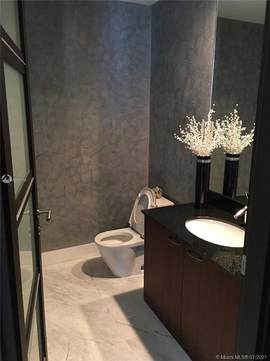 Small Image of 15901 COLLINS AVE #2702, Sunny Isles Beach Number 24