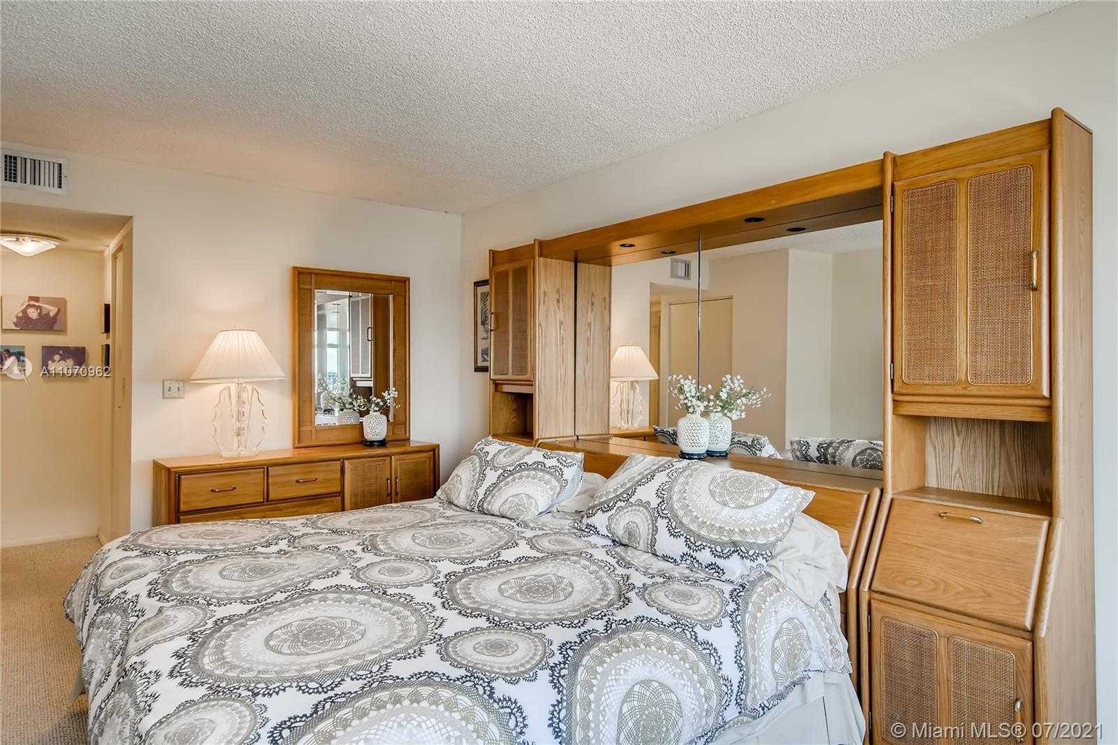 Small Image of 2401 SOUTH OCEAN DR #1008, Hollywood Number 5