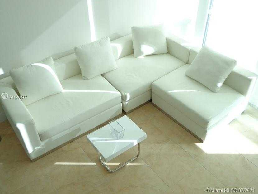 Small Image of 41 SOUTH EAST 5TH ST #414, Miami Number 3