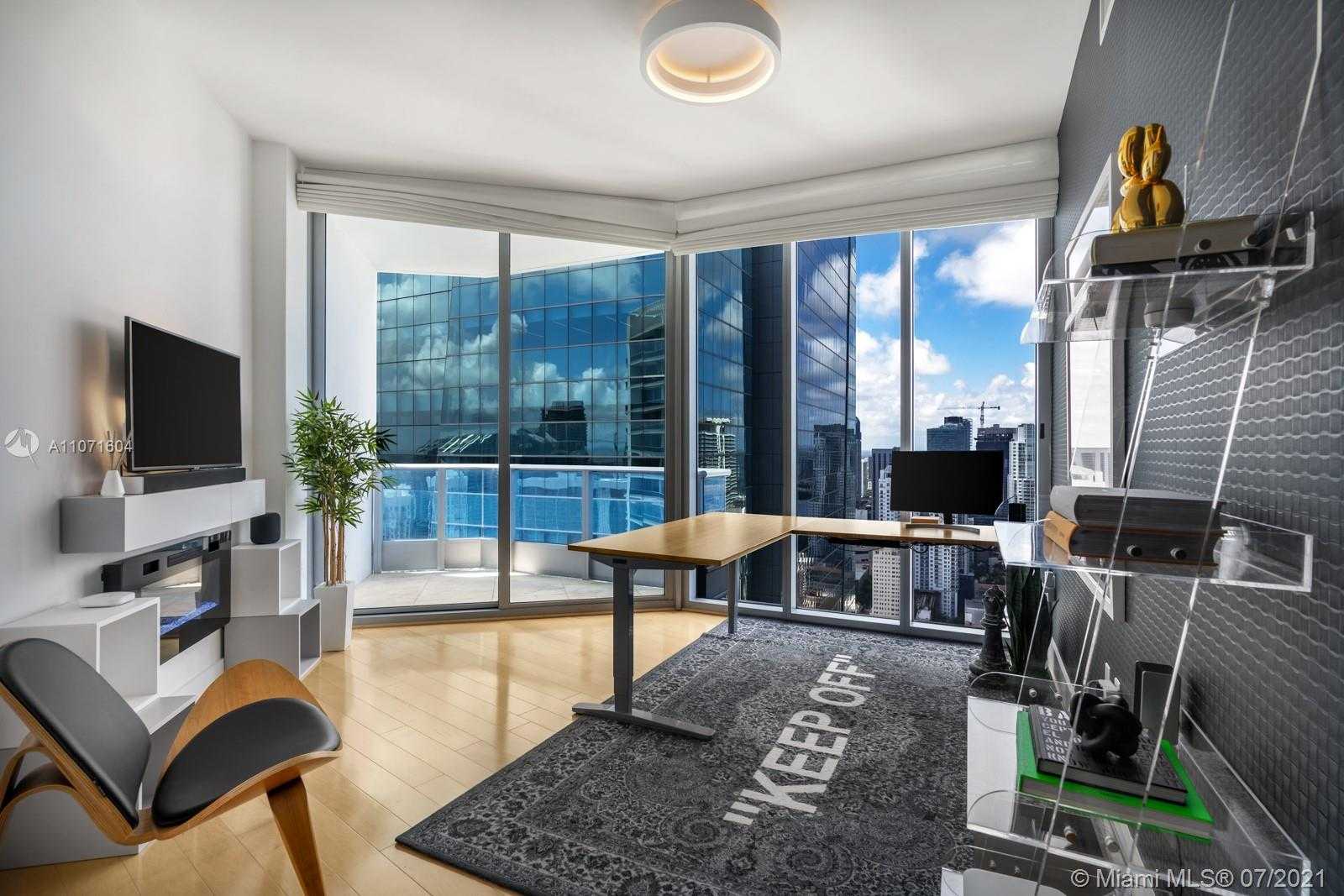 Small Image of 200 BISCAYNE BOULEVARD WAY #5001, Miami Number 13