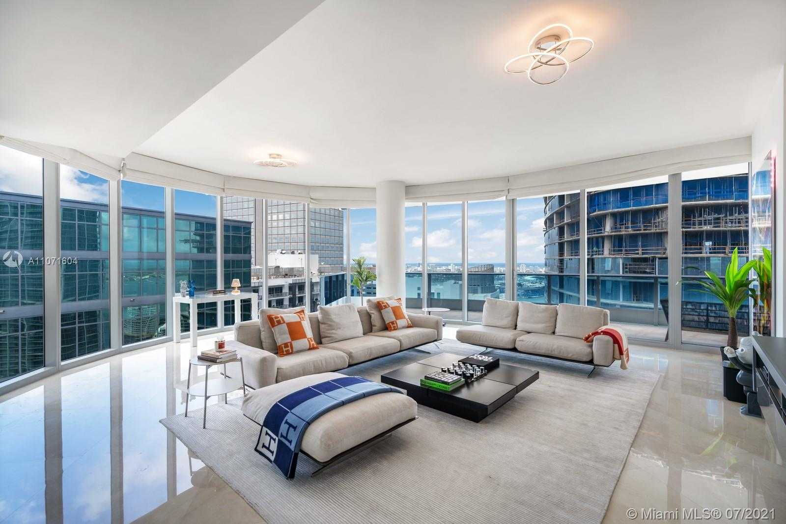 Small Image of 200 BISCAYNE BOULEVARD WAY #5001, Miami Number 2