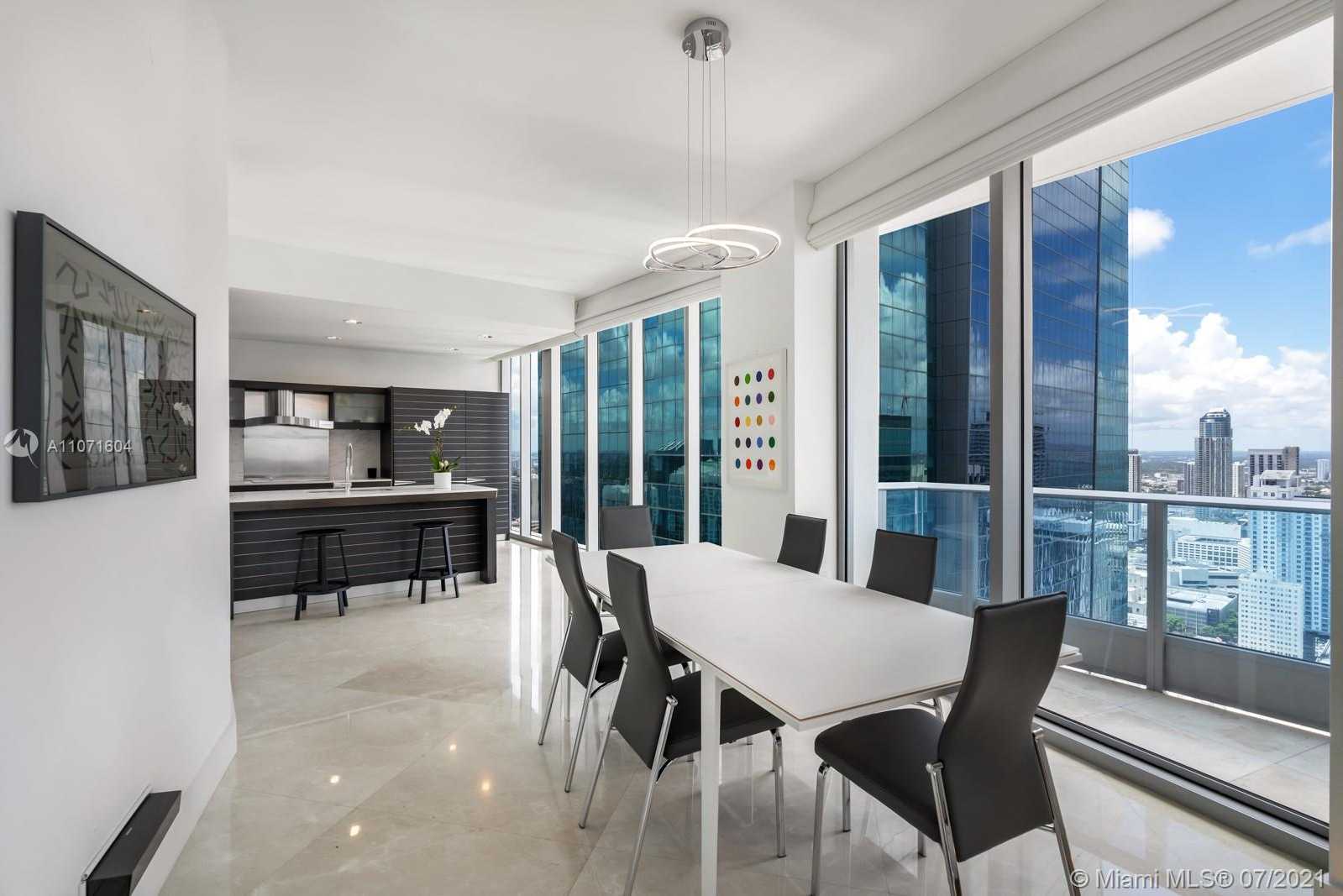 Small Image of 200 BISCAYNE BOULEVARD WAY #5001, Miami Number 5
