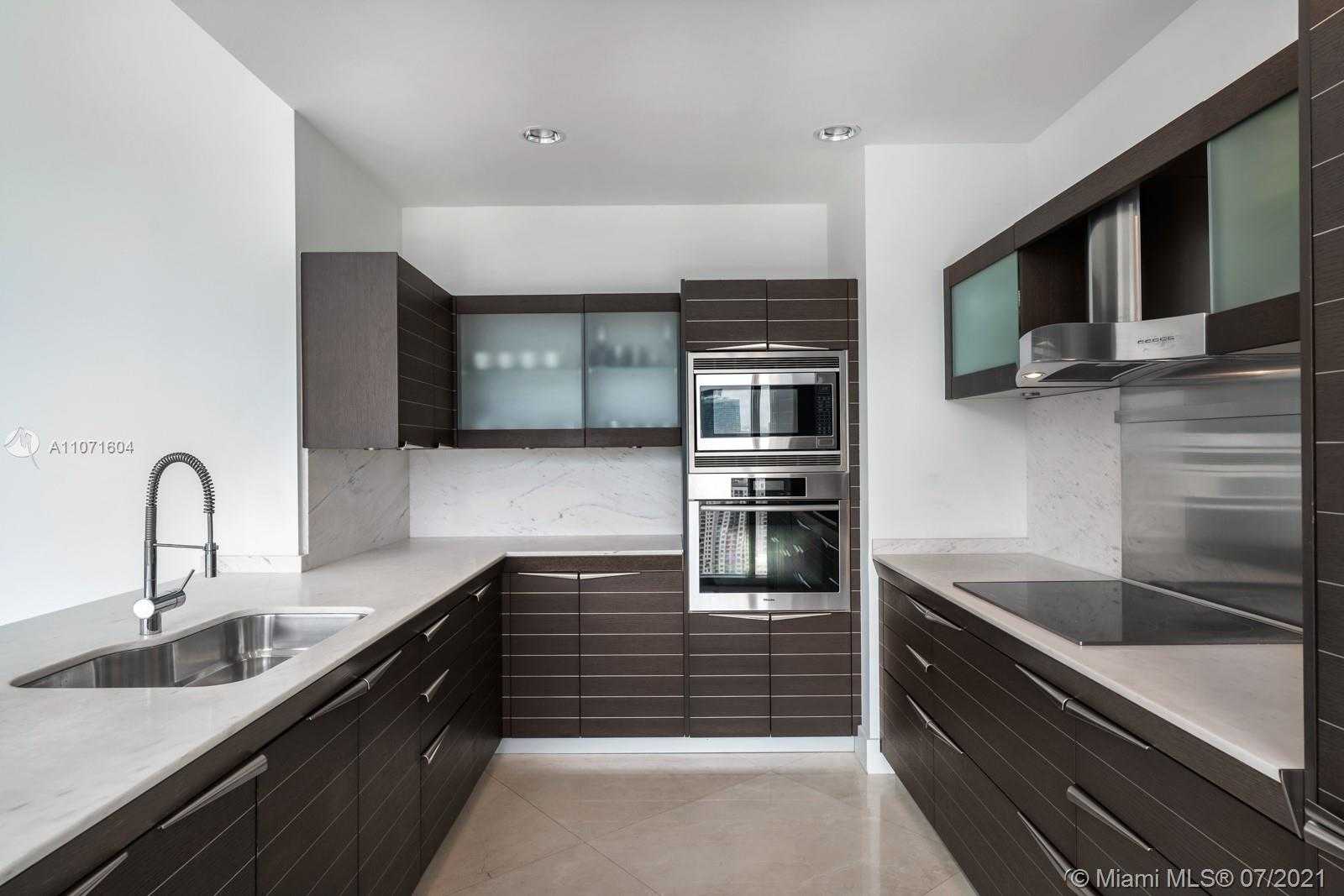 Small Image of 200 BISCAYNE BOULEVARD WAY #5001, Miami Number 7