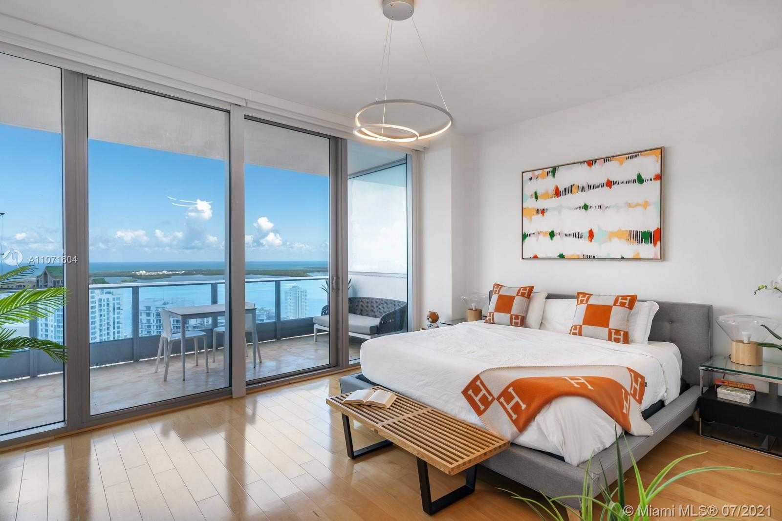 Small Image of 200 BISCAYNE BOULEVARD WAY #5001, Miami Number 9