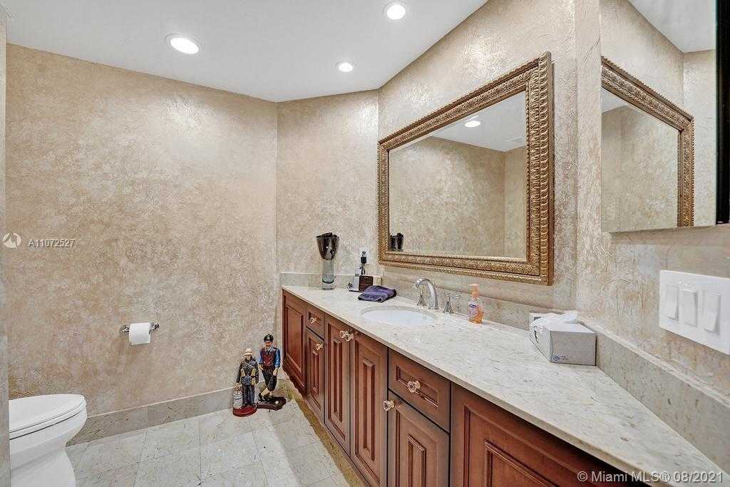 Small Image of 21200 NORTH EAST 38TH AVE #2001, Aventura Number 28