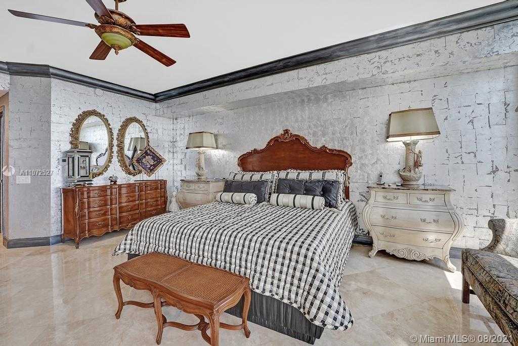 Small Image of 21200 NORTH EAST 38TH AVE #2001, Aventura Number 32