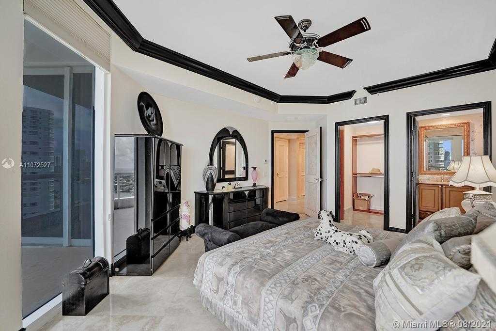 Small Image of 21200 NORTH EAST 38TH AVE #2001, Aventura Number 37