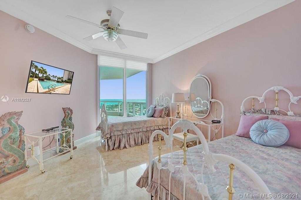 Small Image of 21200 NORTH EAST 38TH AVE #2001, Aventura Number 39