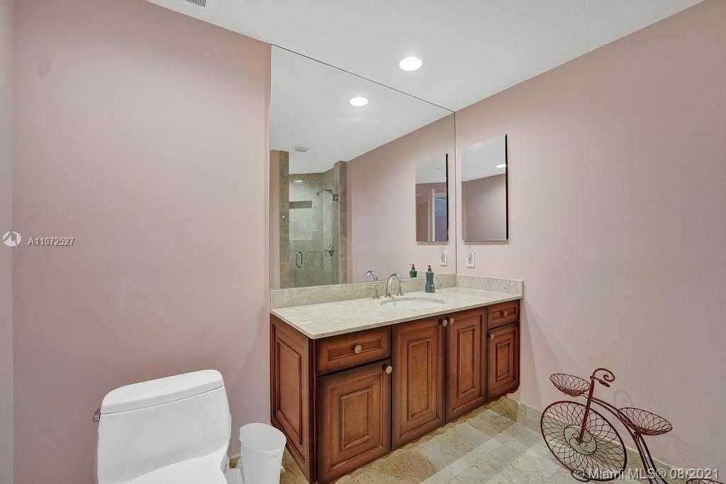 Small Image of 21200 NORTH EAST 38TH AVE #2001, Aventura Number 41