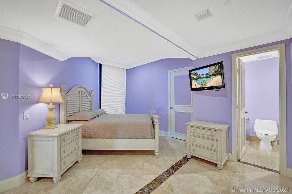 Small Image of 21200 NORTH EAST 38TH AVE #2001, Aventura Number 43