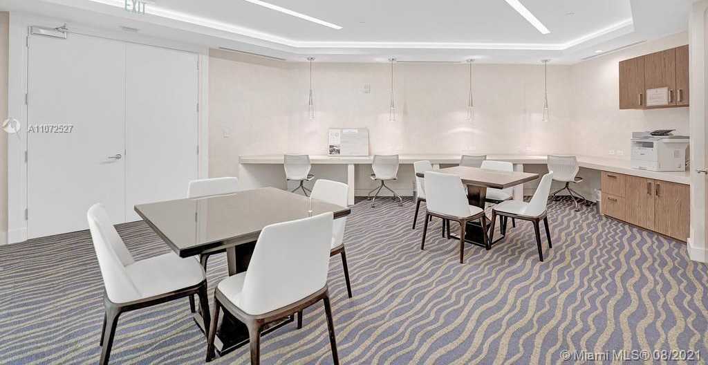 Small Image of 21200 NORTH EAST 38TH AVE #2001, Aventura Number 63
