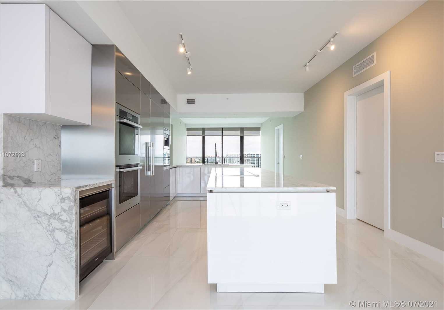 Small Image of 5500 ISLAND ESTATES DR #1006, Aventura Number 15