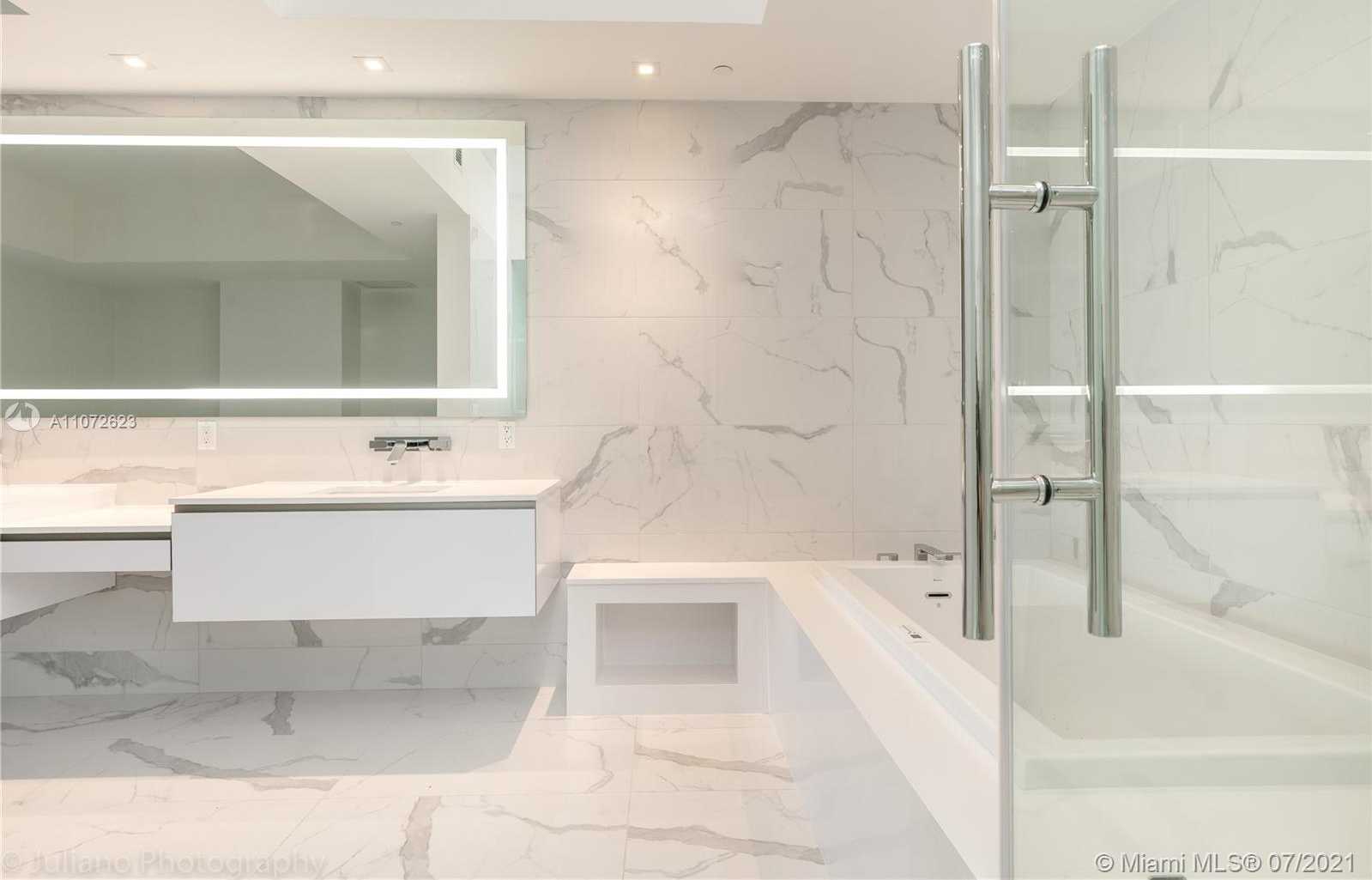 Small Image of 5500 ISLAND ESTATES DR #1006, Aventura Number 34