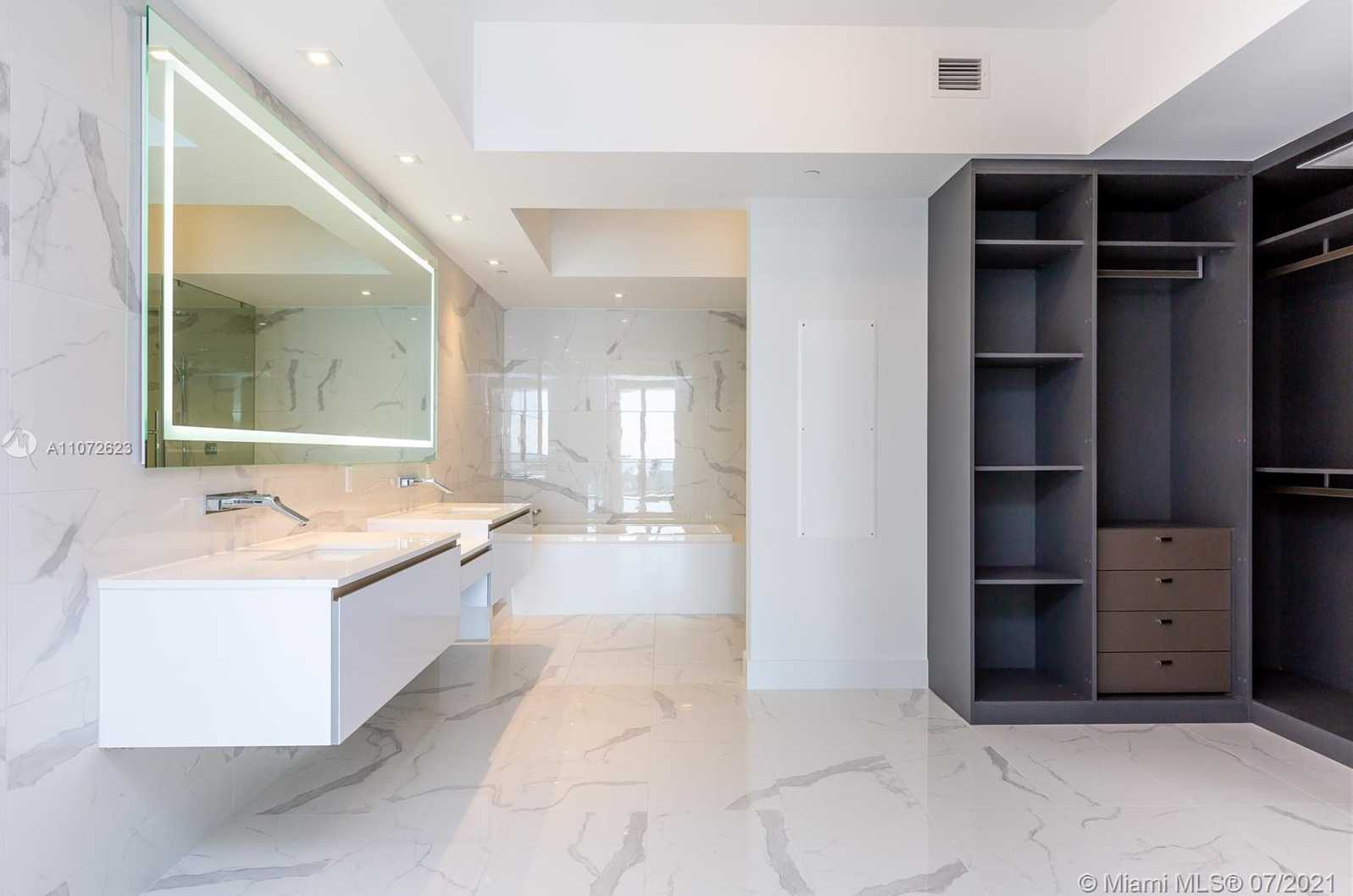 Small Image of 5500 ISLAND ESTATES DR #1006, Aventura Number 37