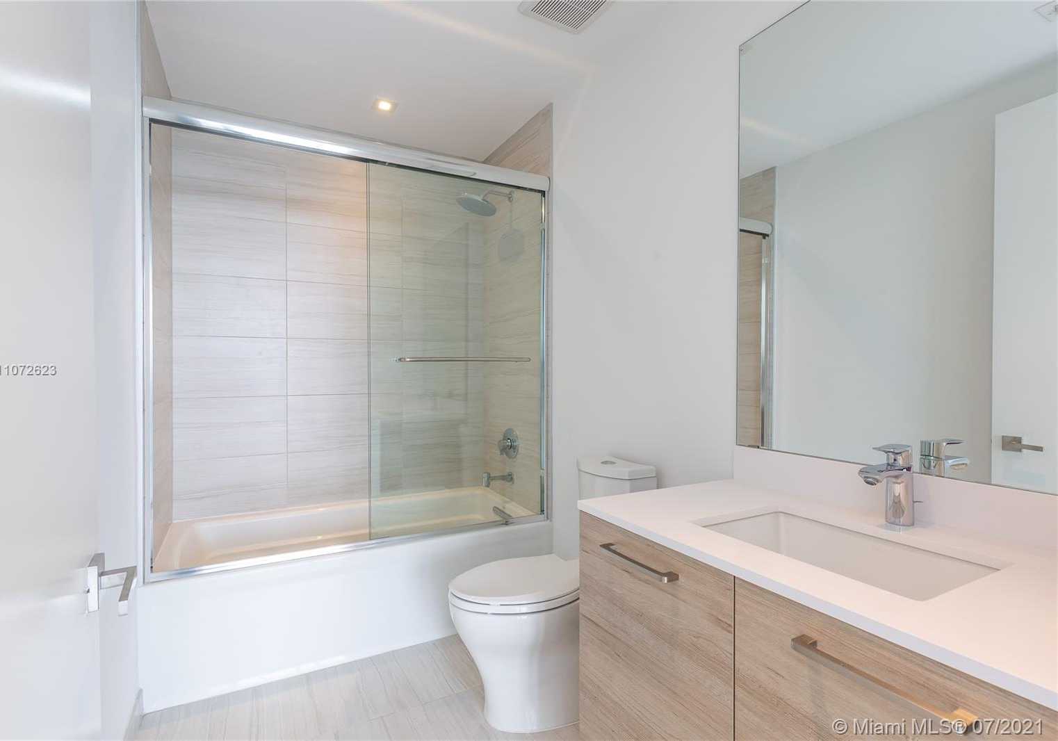 Small Image of 5500 ISLAND ESTATES DR #1006, Aventura Number 44