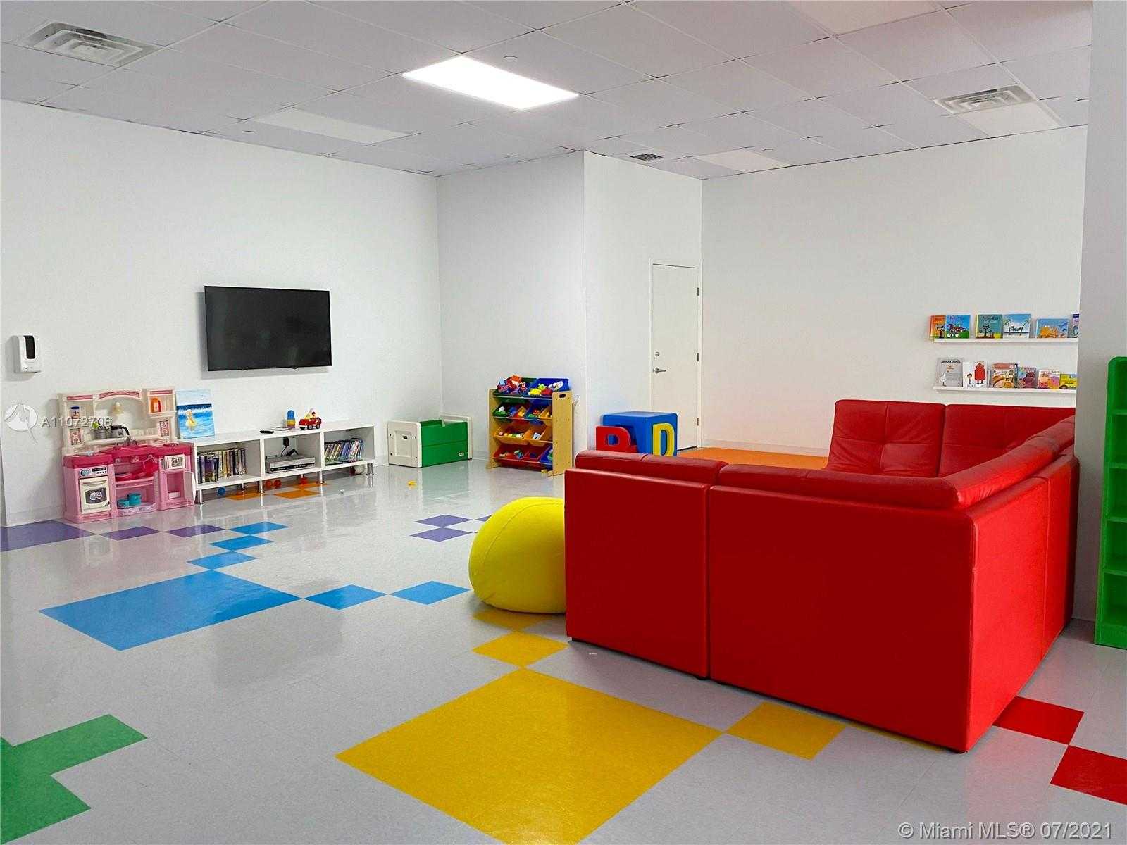 Small Image of 16485 EAST COLLINS AVE #OS32C, Sunny Isles Beach Number 14