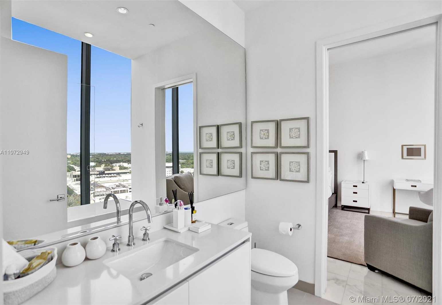 Small Image of 2821 SOUTH BAYSHORE DR #15C, Miami Number 21