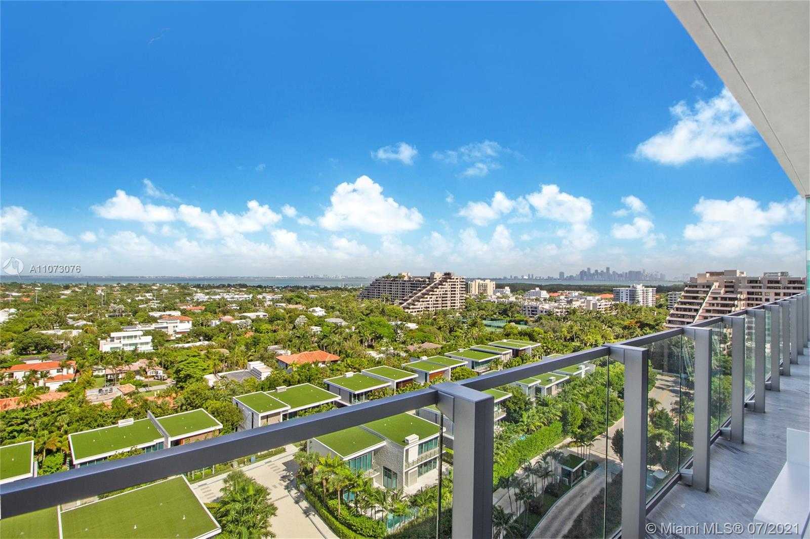 Small Image of 360 OCEAN DR #LPH5S, Key Biscayne Number 13