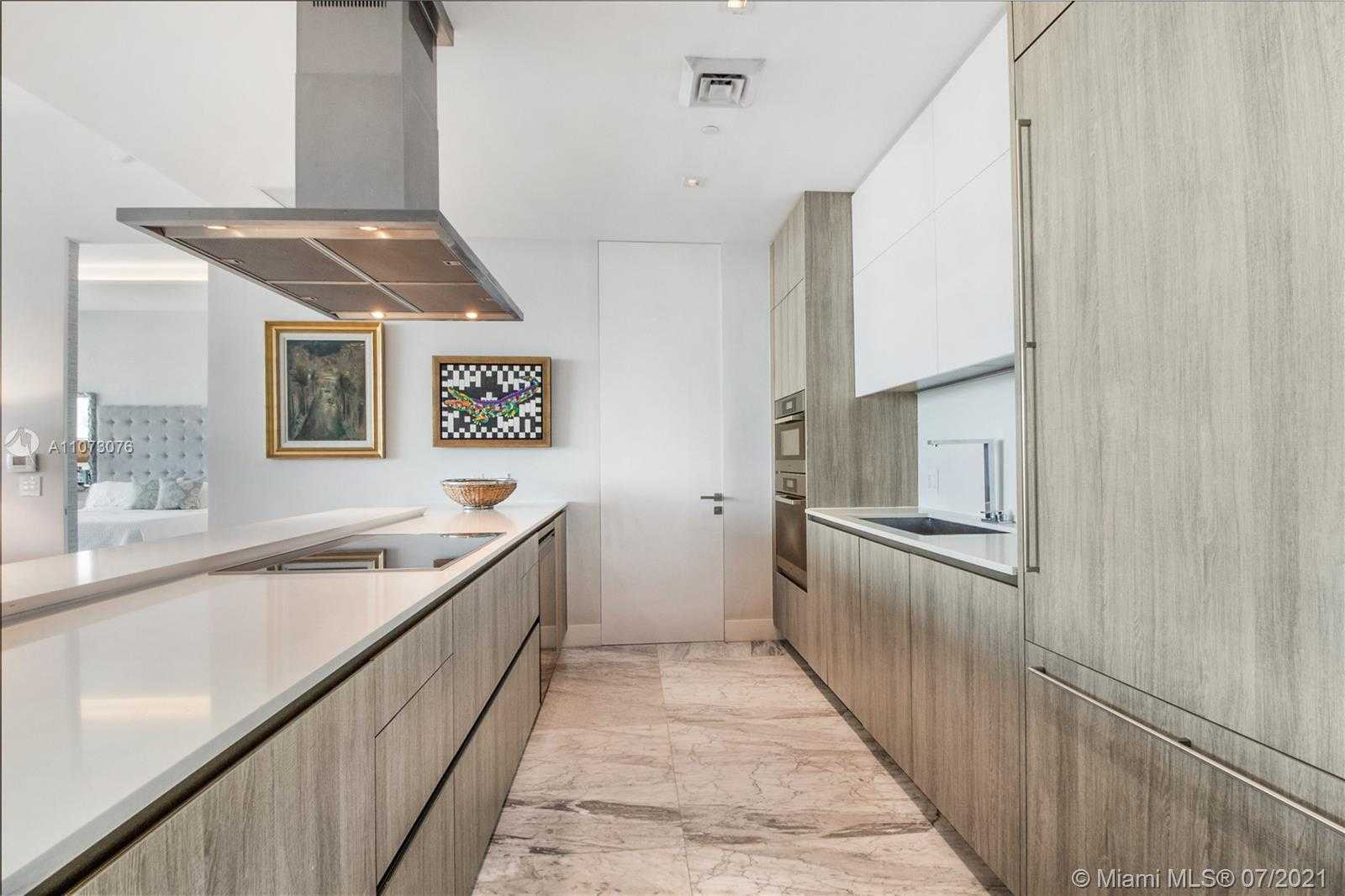 Small Image of 360 OCEAN DR #LPH5S, Key Biscayne Number 16