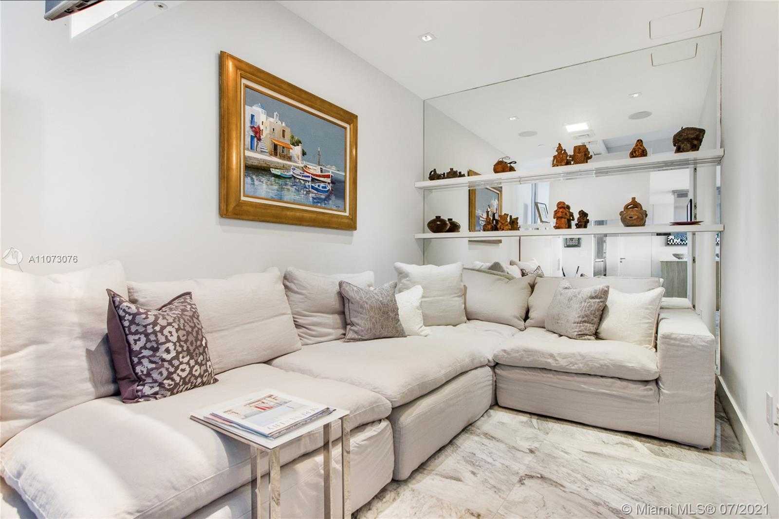 Small Image of 360 OCEAN DR #LPH5S, Key Biscayne Number 35