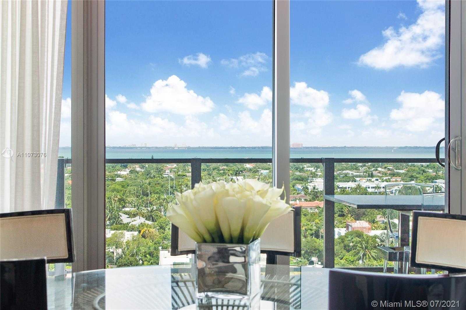 Small Image of 360 OCEAN DR #LPH5S, Key Biscayne Number 4