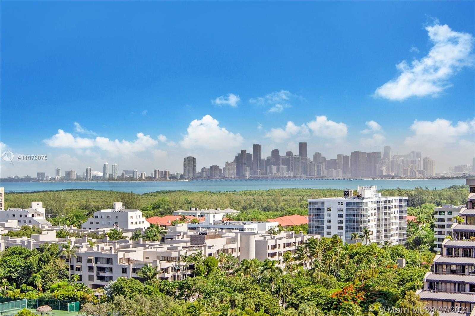 Small Image of 360 OCEAN DR #LPH5S, Key Biscayne Number 7