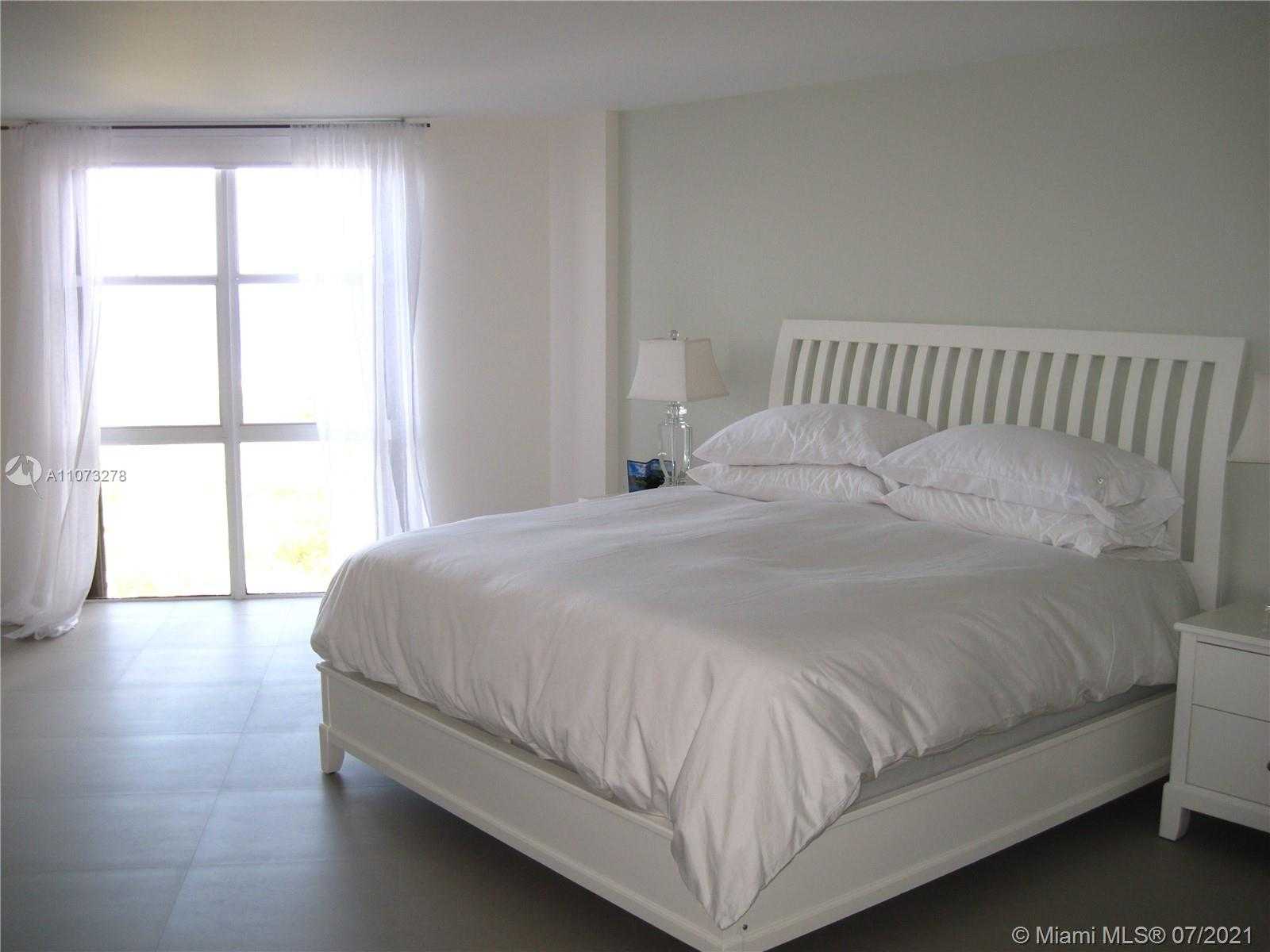 Small Image of 1111 CRANDON BLVD #B408, Key Biscayne Number 21