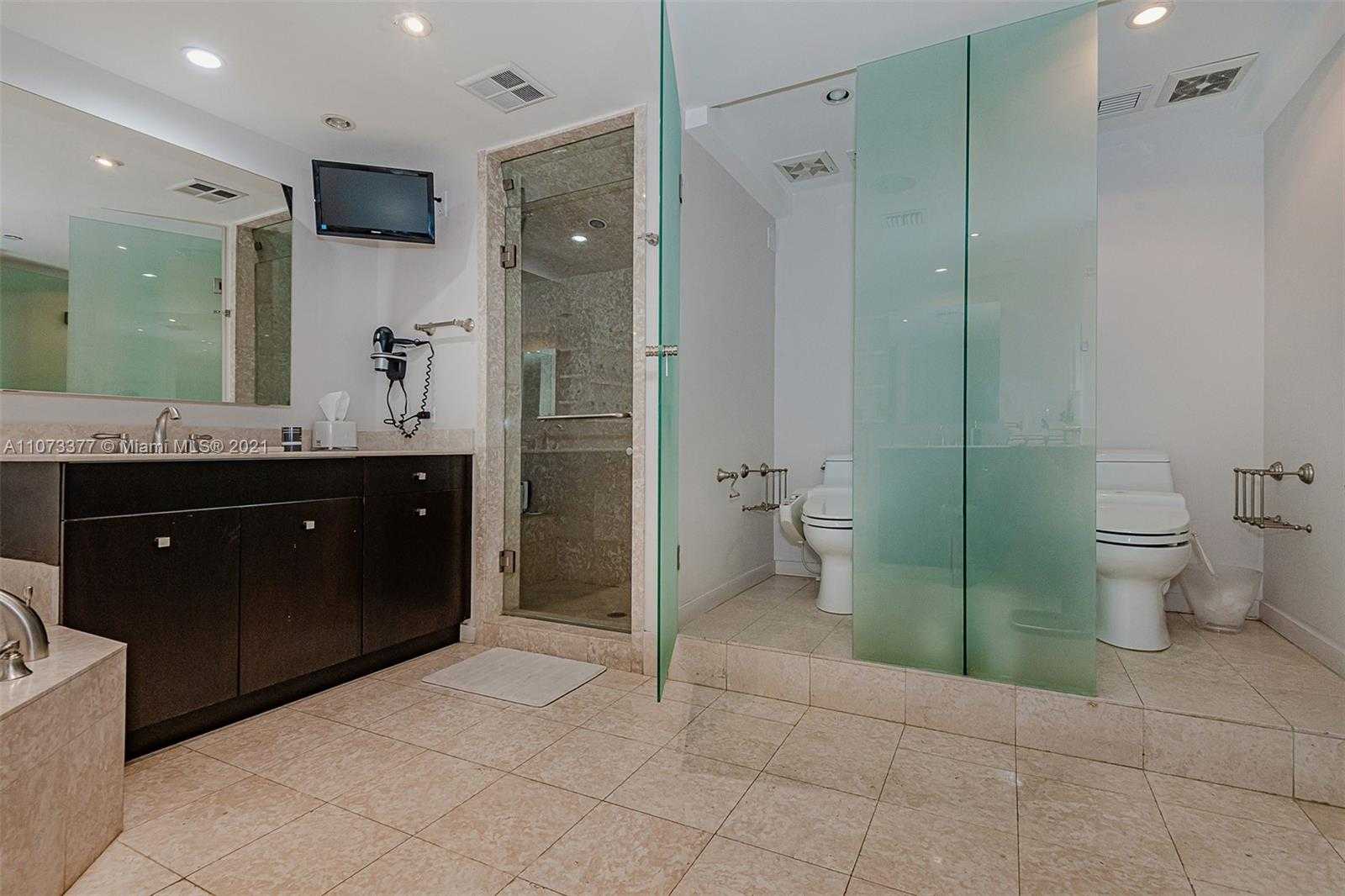 Small Image of 6000 ISLAND BLVD #1501, Aventura Number 23