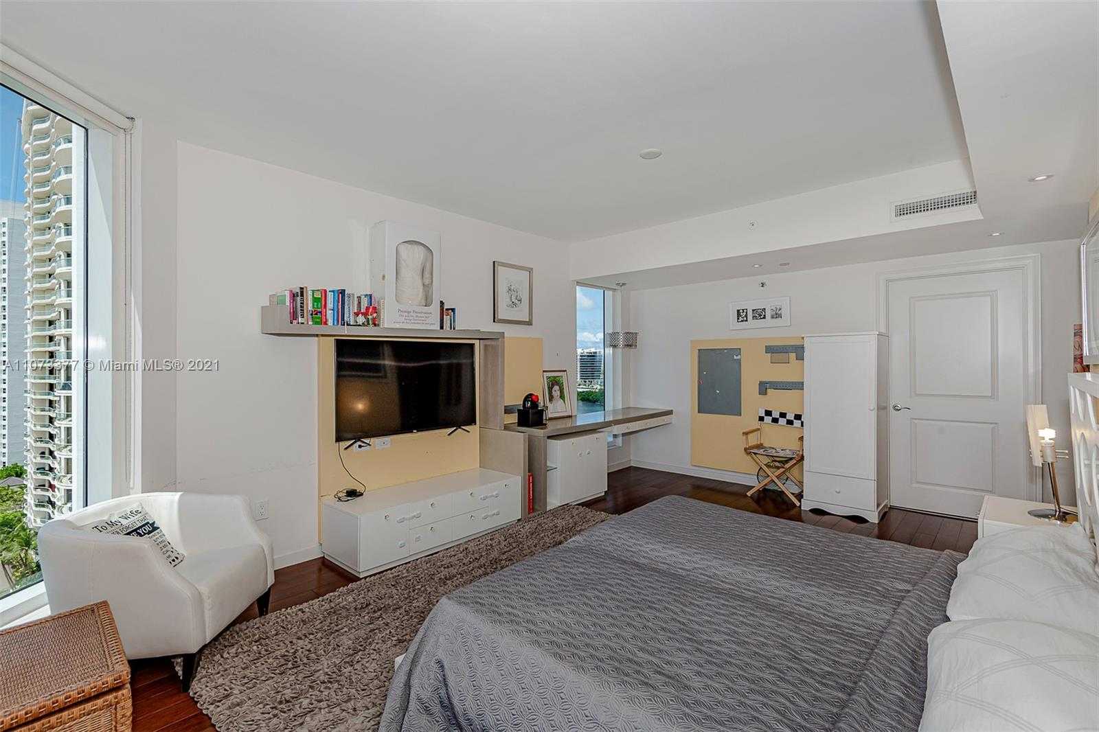 Small Image of 6000 ISLAND BLVD #1501, Aventura Number 28