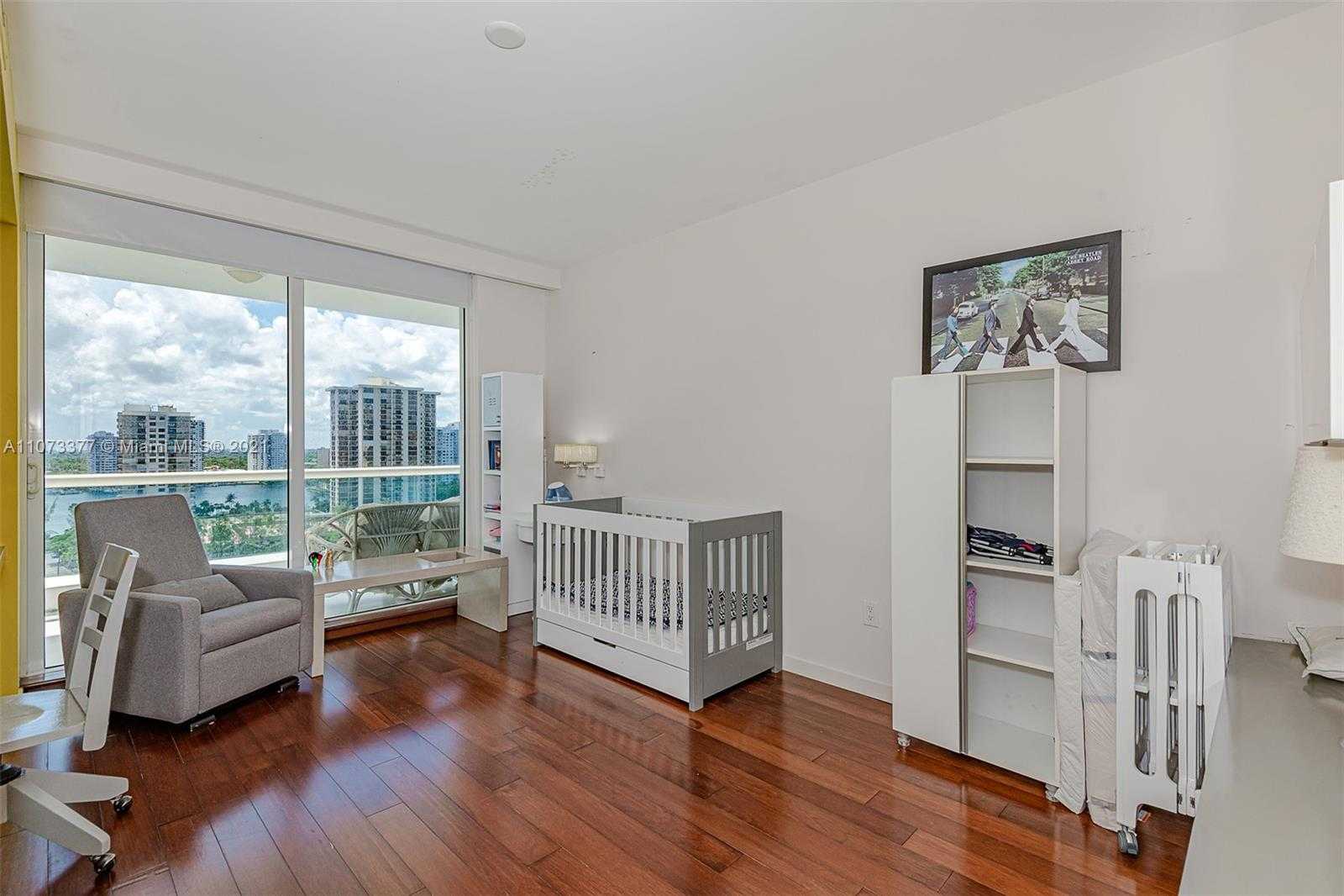 Small Image of 6000 ISLAND BLVD #1501, Aventura Number 30