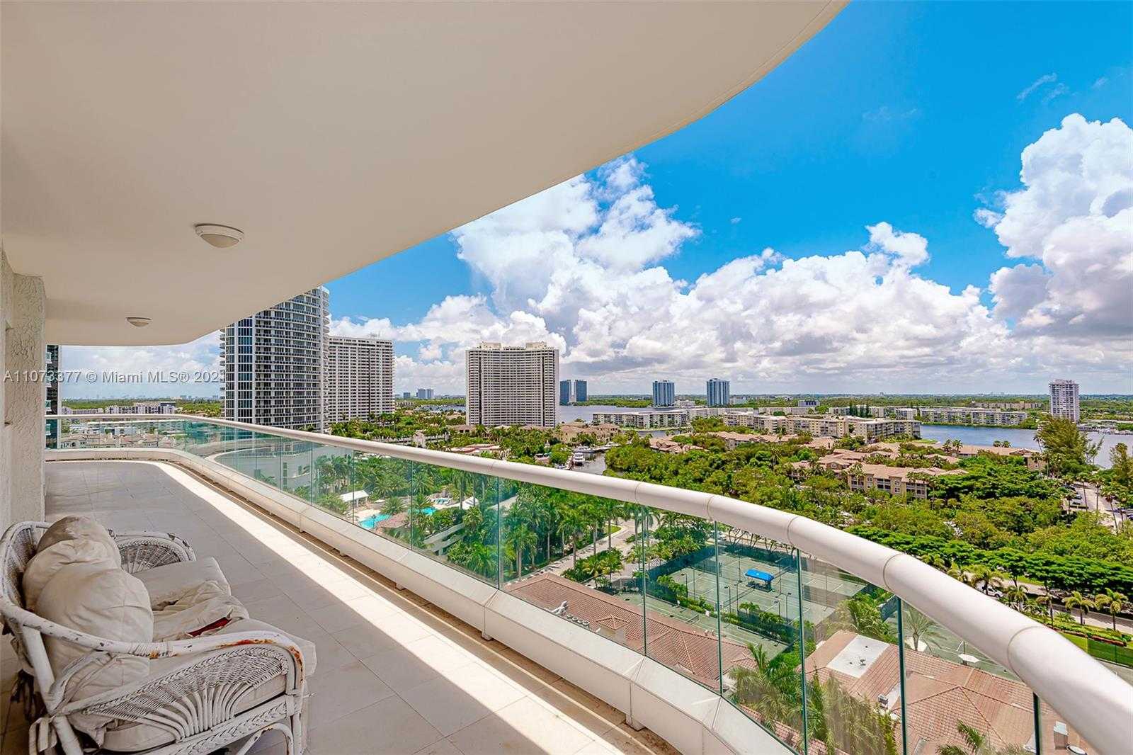 Small Image of 6000 ISLAND BLVD #1501, Aventura Number 43