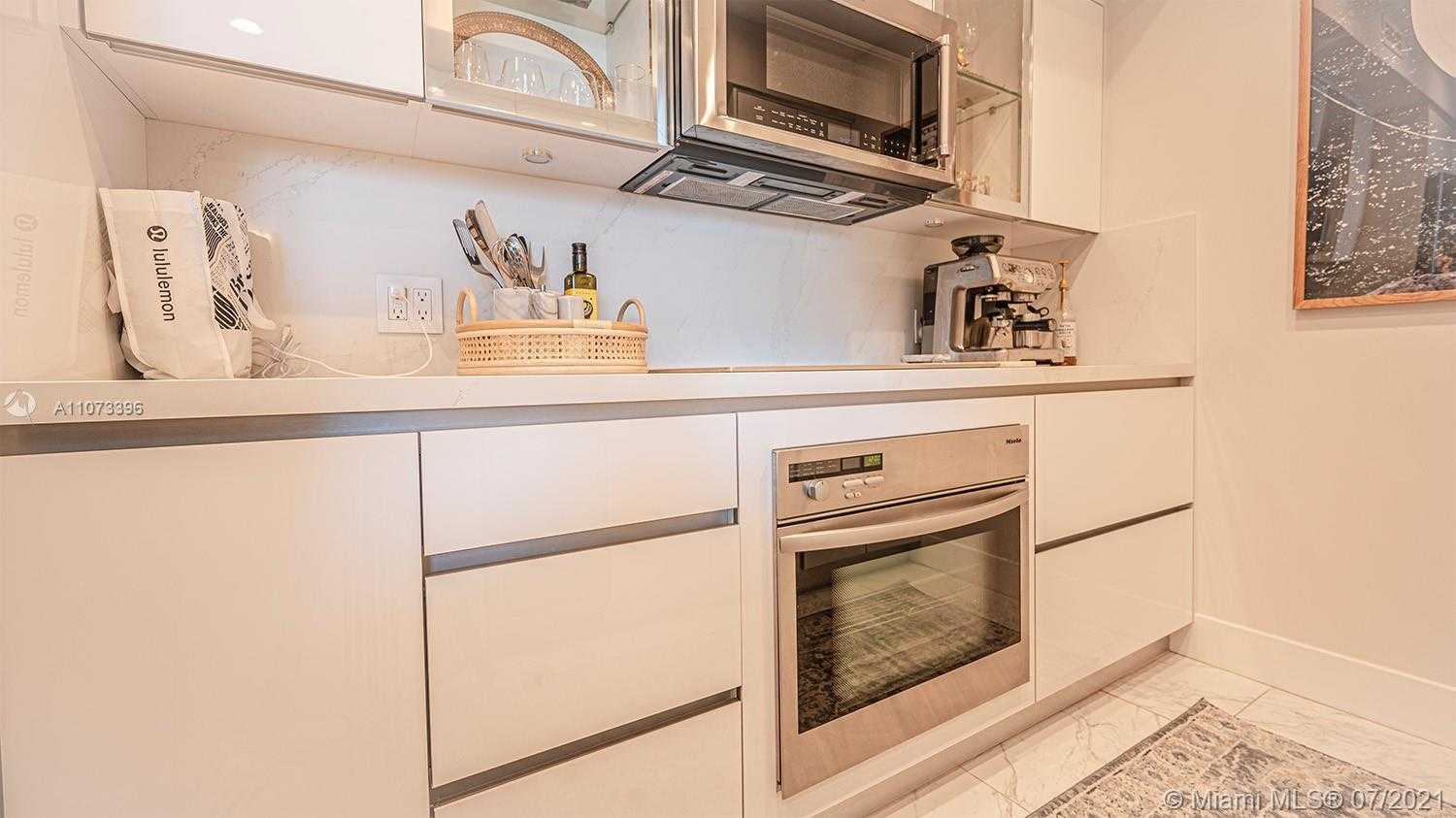 Small Image of 1331 BRICKELL BAY DR #301, Miami Number 8