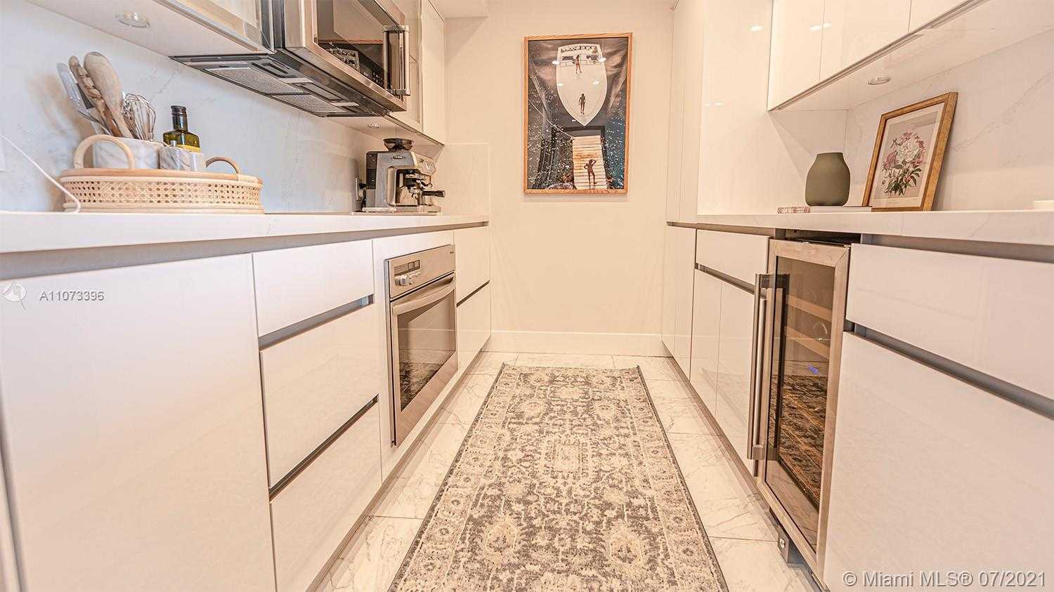 Small Image of 1331 BRICKELL BAY DR #301, Miami Number 9