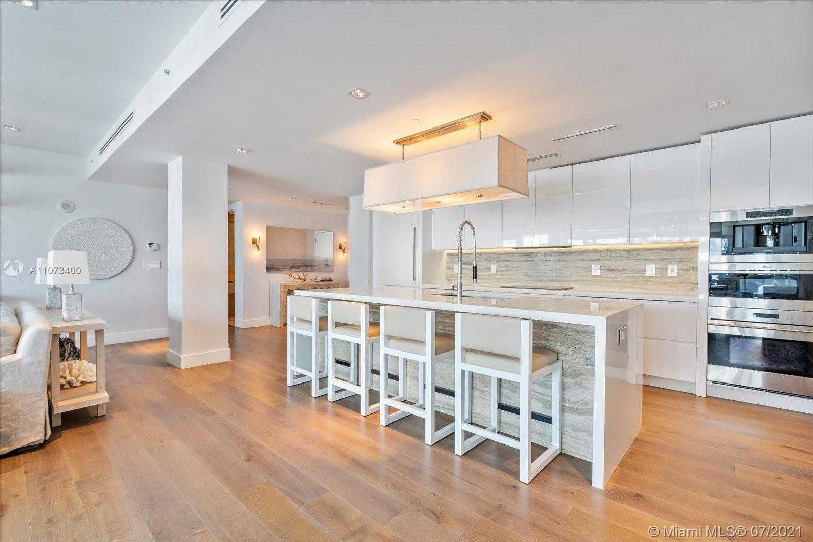 Small Image of 102 24TH ST #PH-1708, Miami Beach Number 3