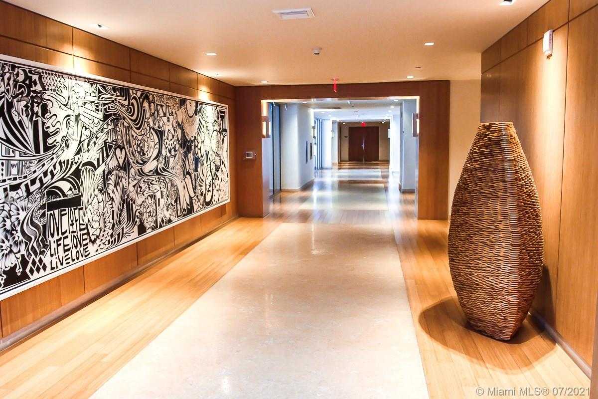 Small Image of 900 BISCAYNE BLVD #2903, Miami Number 5