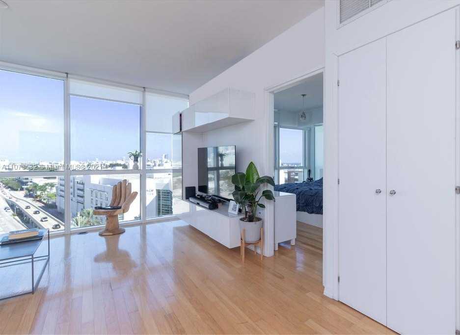 Small Image of 450 ALTON RD #1008, Miami Beach Number 4
