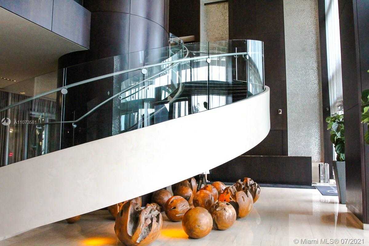 Small Image of 900 BISCAYNE BLVD #2707, Miami Number 20