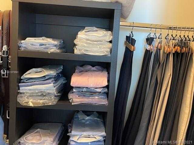 Small Image of 900 BISCAYNE BLVD #2707, Miami Number 37