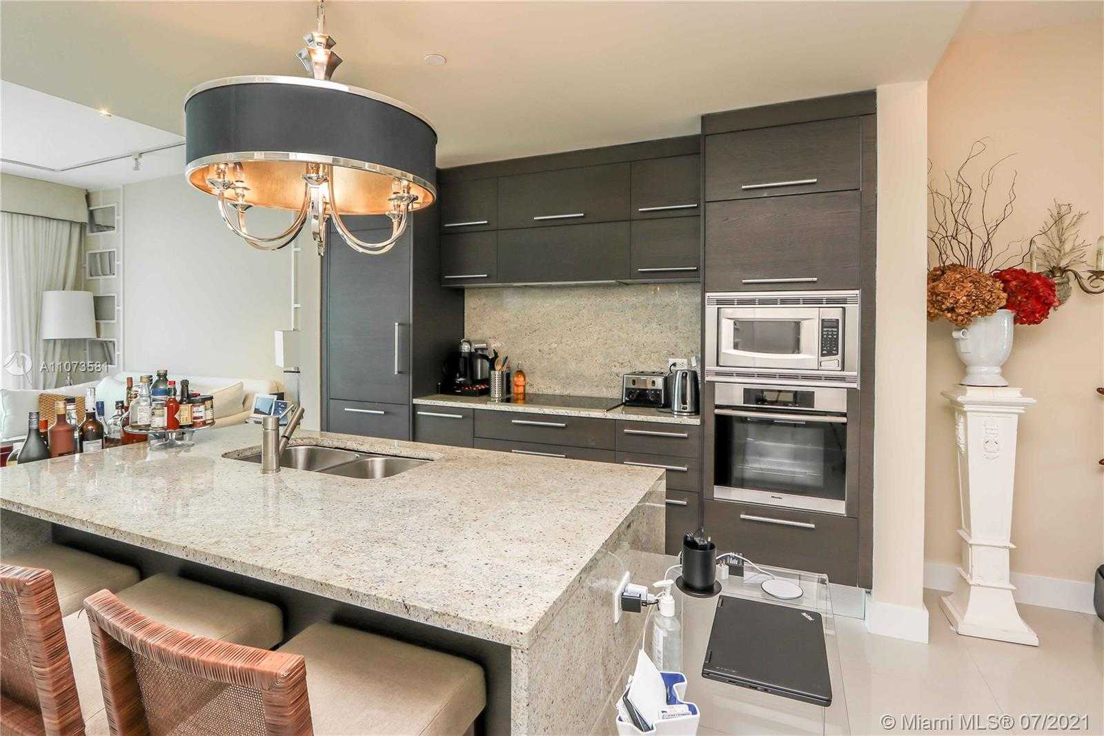 Small Image of 900 BISCAYNE BLVD #2707, Miami Number 8